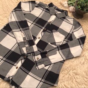 Men’s Abercrombie and Fitch mid weight flannel